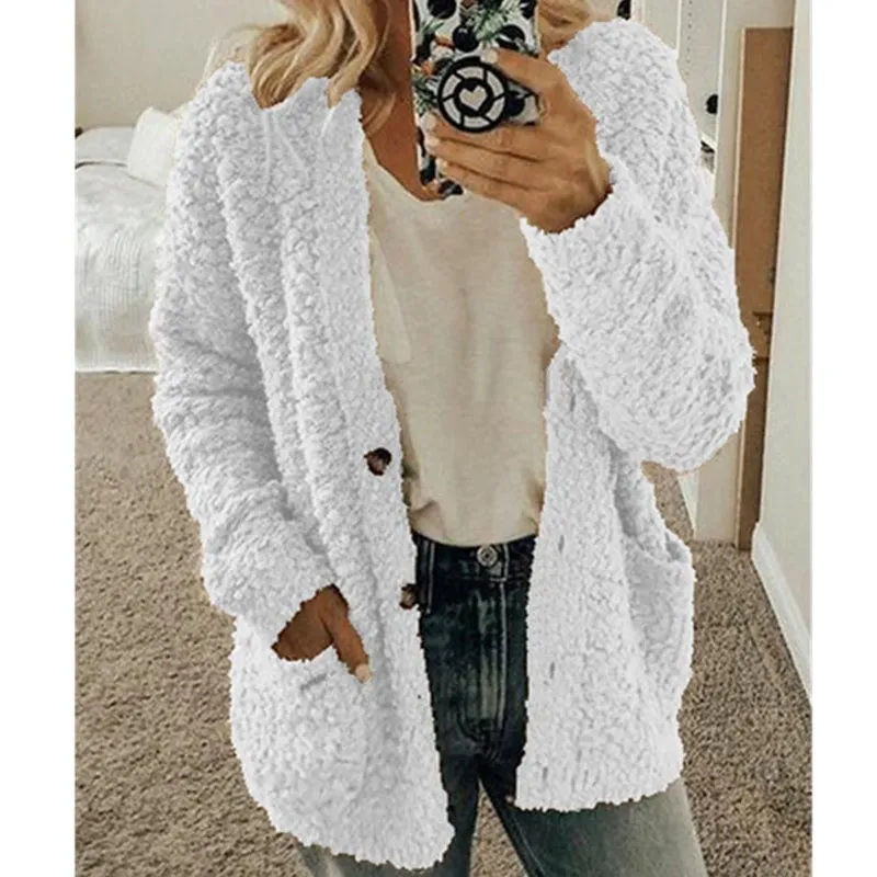 ⭐HOT SALE 49% OFF🌹Autumn And Winter Plus Size Cardigan Casual Velvet Short Jacket