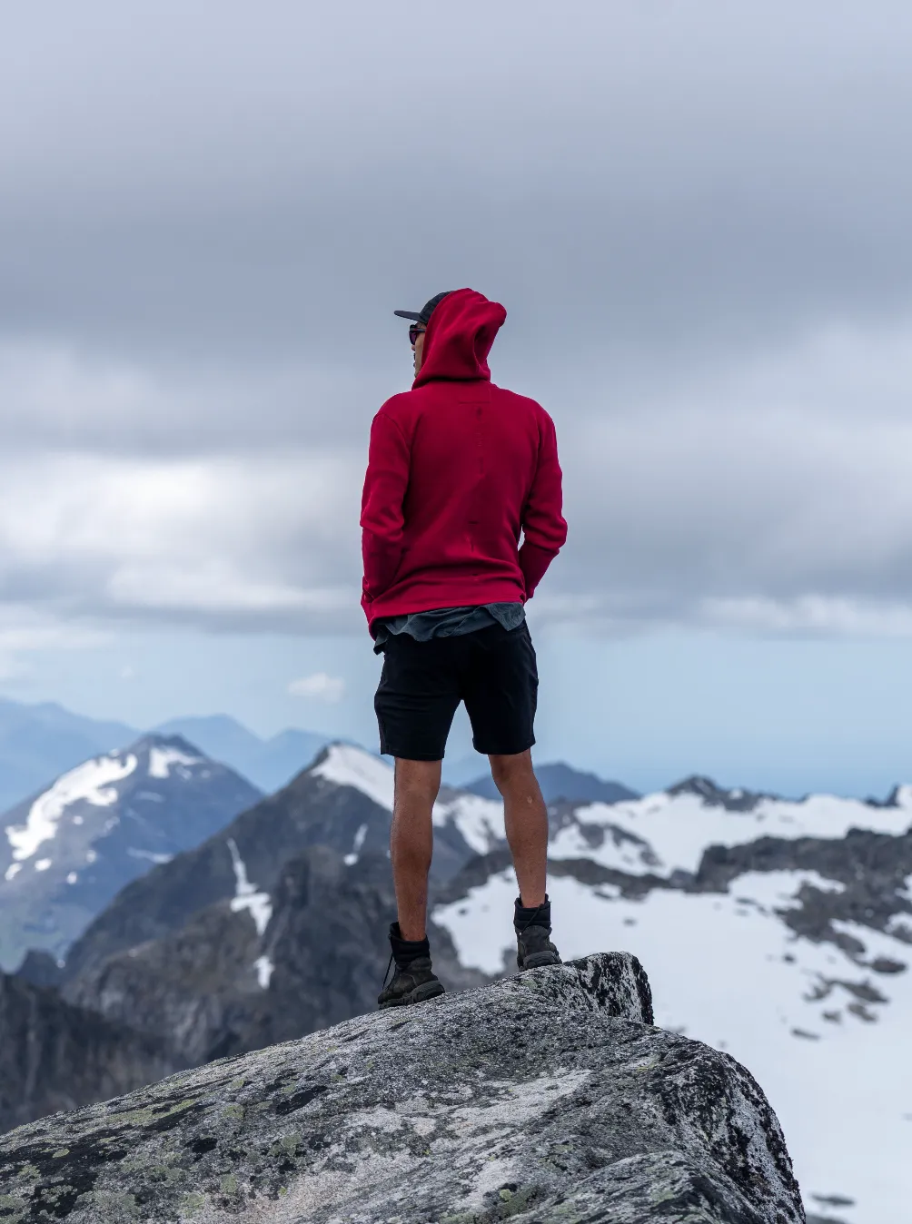 ICON MAROON ZIP-HOODIE