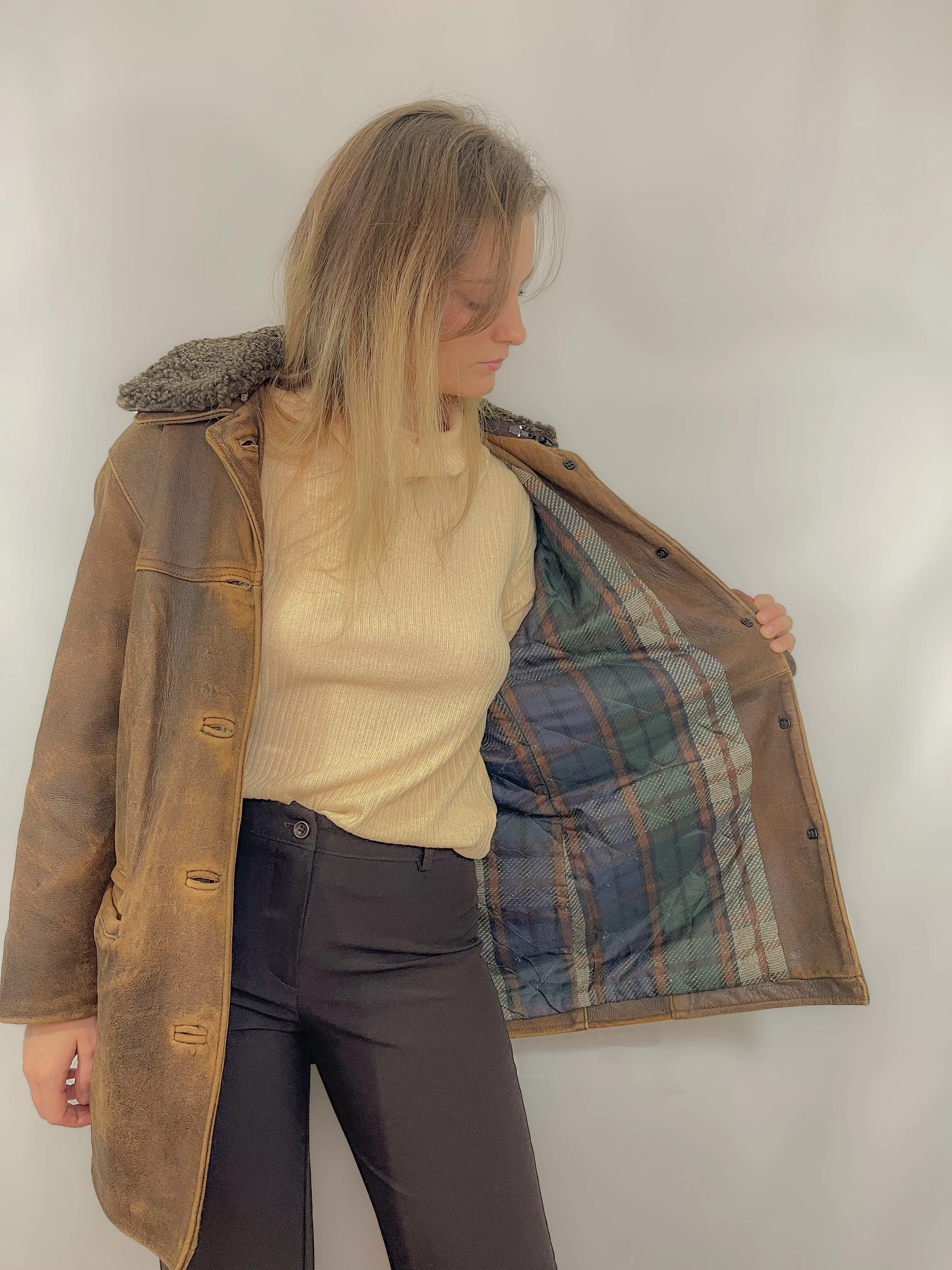 Pure Warmth Shearling Collar Leather Jacket