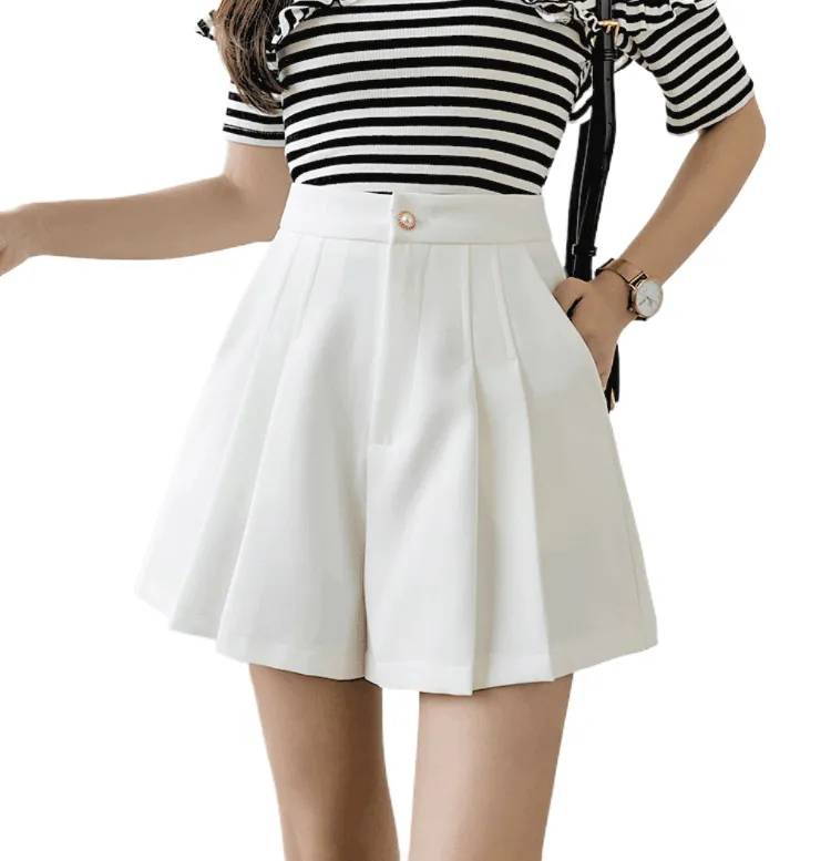 Women's Pleated High Waist Shorts